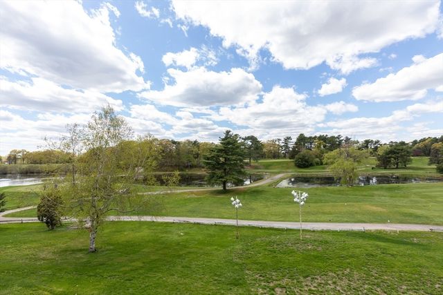 27 Reservoir Ave, Lakeville, MA 02347