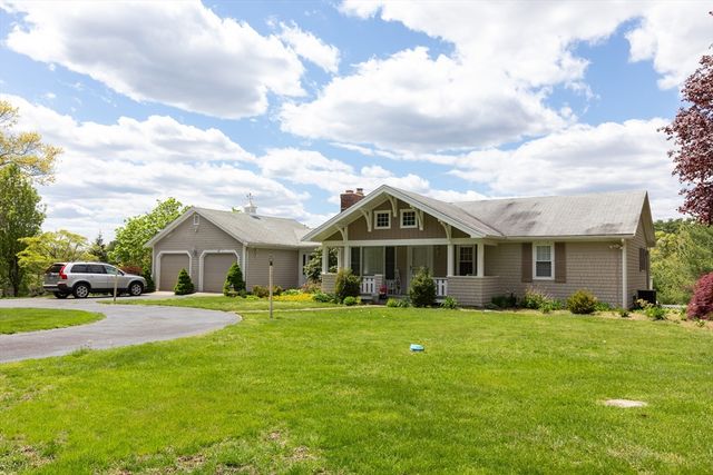 27 Reservoir Ave, Lakeville, MA 02347