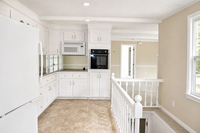 27 Reservoir Ave, Lakeville, MA 02347