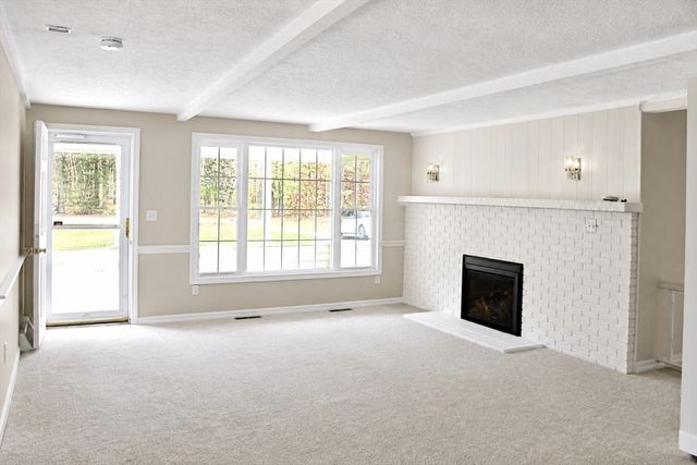 27 Reservoir Ave, Lakeville, MA 02347