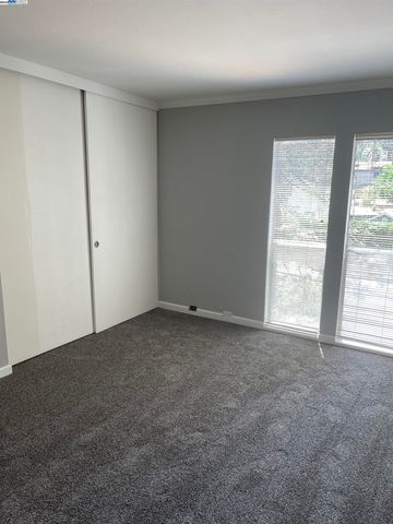 185 Sierra Dr 206, Walnut Creek, CA 94596