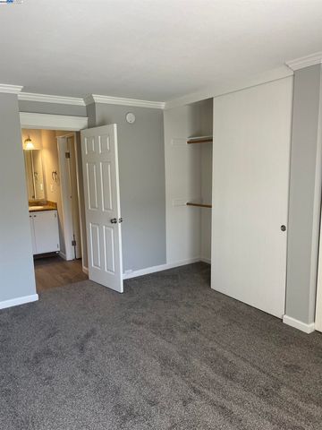 185 Sierra Dr 206, Walnut Creek, CA 94596