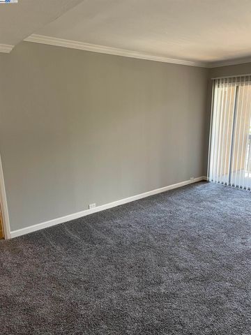 185 Sierra Dr 206, Walnut Creek, CA 94596