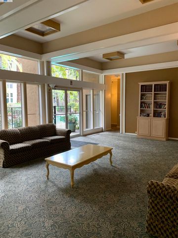 185 Sierra Dr 206, Walnut Creek, CA 94596