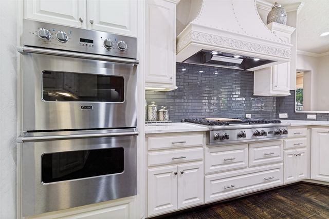 1612 Fair Oaks Drive, Westlake, TX 76262