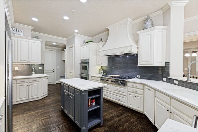 1612 Fair Oaks Drive, Westlake, TX 76262