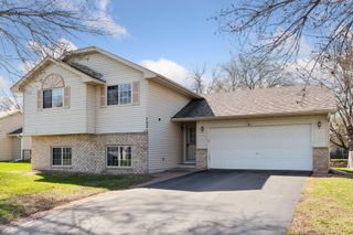 782 101st Avenue NE, Blaine, MN 55434