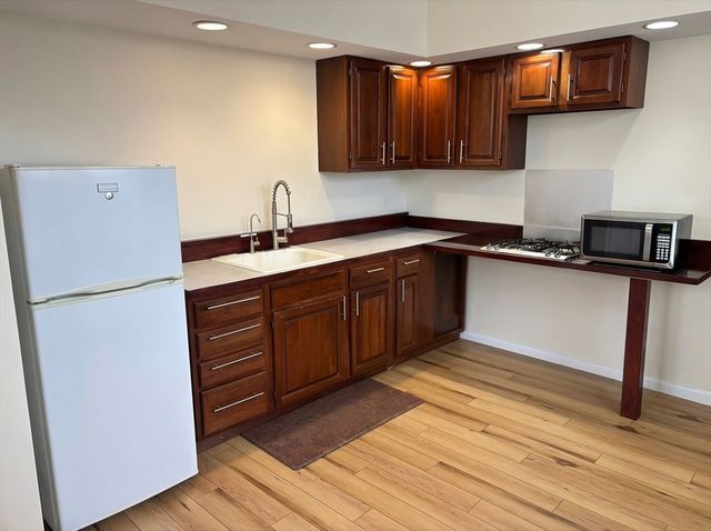 407 Main St A, Medford, MA 02155