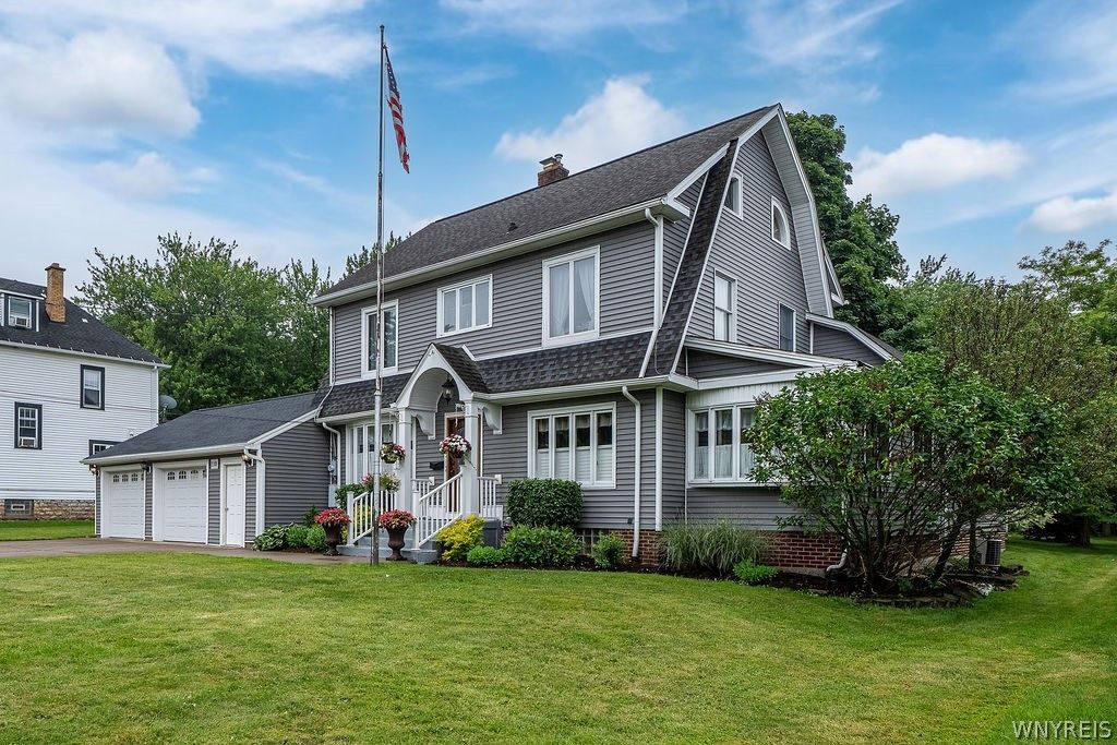 110 North Cayuga Road, Amherst, NY 14221