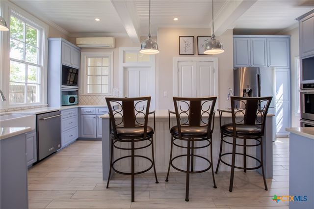 308 S Liberty St., Victoria, TX 77901