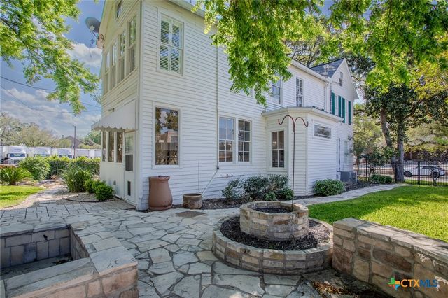 308 S Liberty St., Victoria, TX 77901