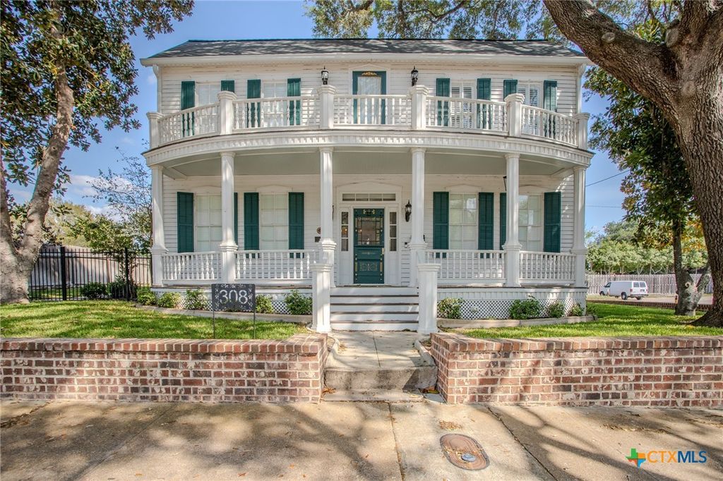308 S Liberty St., Victoria, TX 77901