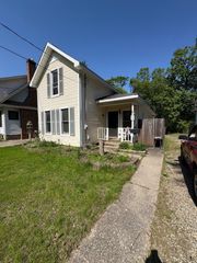 1926 Oakland Drive, Kalamazoo, MI 49008