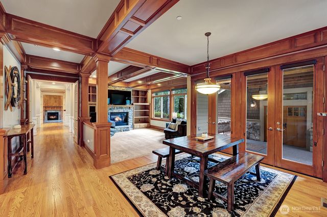 1833 297 Way SE, Fall City, WA 98024