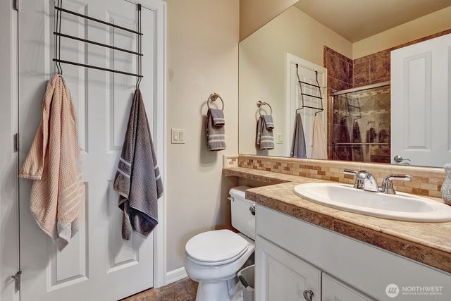 1833 297 Way SE, Fall City, WA 98024