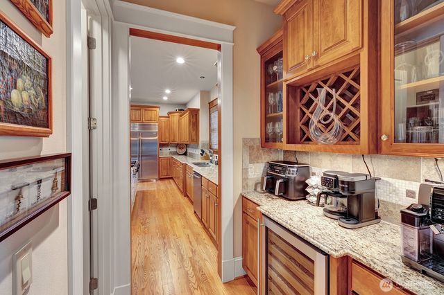 1833 297 Way SE, Fall City, WA 98024