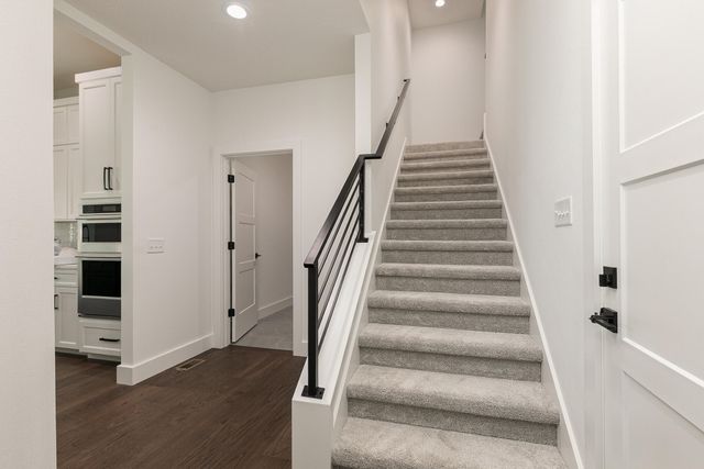 5521 E Cavalcade Lane, Springfield, MO 65802