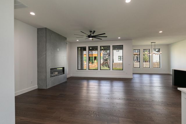 5521 E Cavalcade Lane, Springfield, MO 65802