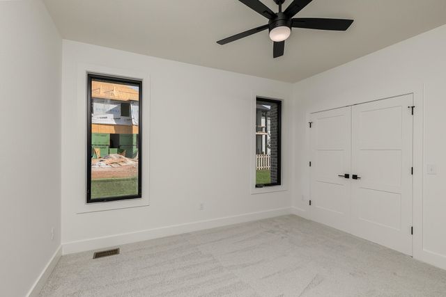 5521 E Cavalcade Lane, Springfield, MO 65802