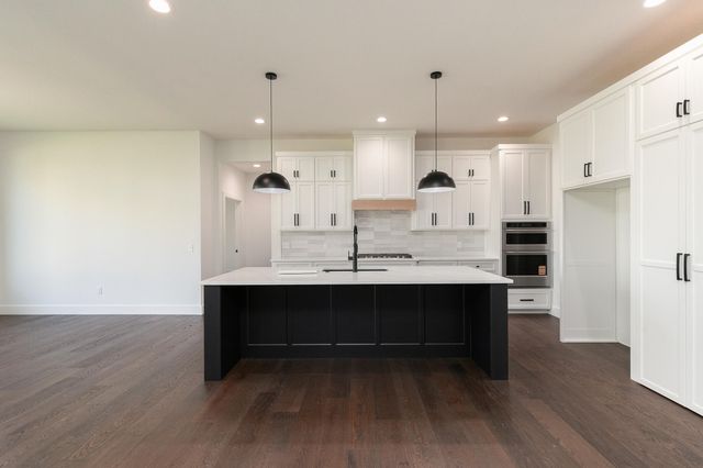 5521 E Cavalcade Lane, Springfield, MO 65802