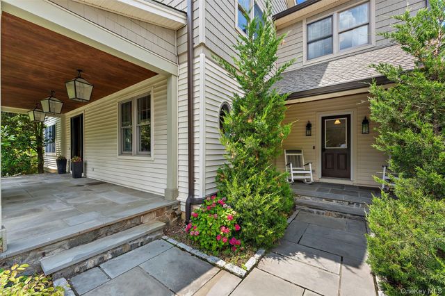 2 Castle Hill Close, Dobbs Ferry, NY 10522