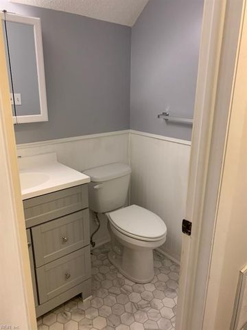 3511 Nashe CT, Virginia Beach, VA 23462