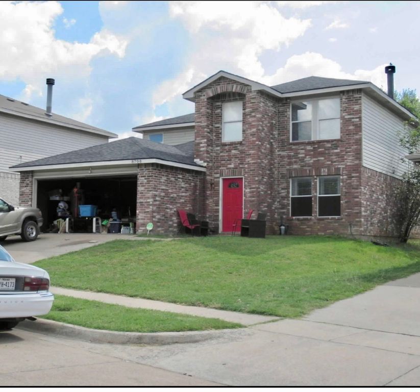 8708 Saddle Ridge Circle, Fort Worth, TX 76123