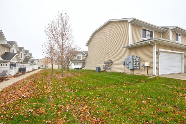 1227 NE 8th Lane, Ankeny, IA 50021