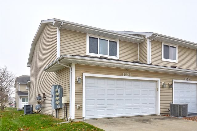 1227 NE 8th Lane, Ankeny, IA 50021