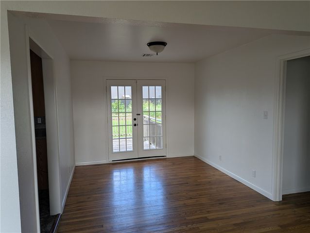 320 Country Club Road, Siloam Springs, AR 72761