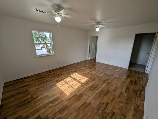 320 Country Club Road, Siloam Springs, AR 72761