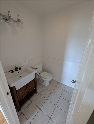320 Country Club Road, Siloam Springs, AR 72761