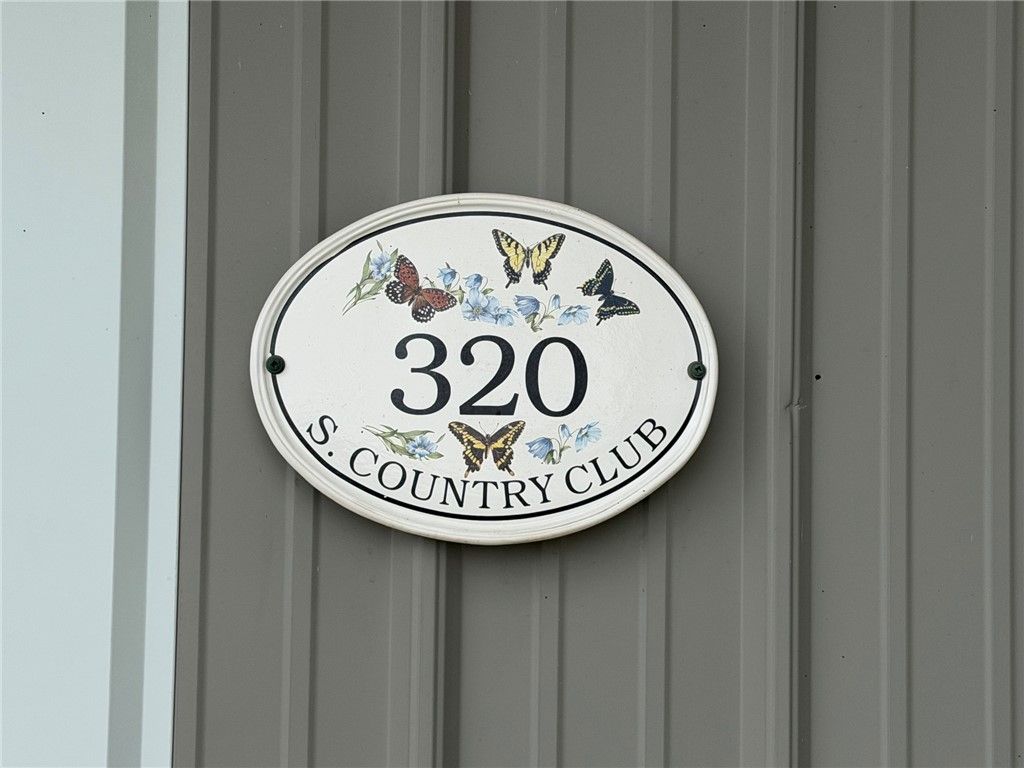 320 Country Club Road, Siloam Springs, AR 72761
