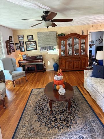 3 Oak Street, Johnston, RI 02919