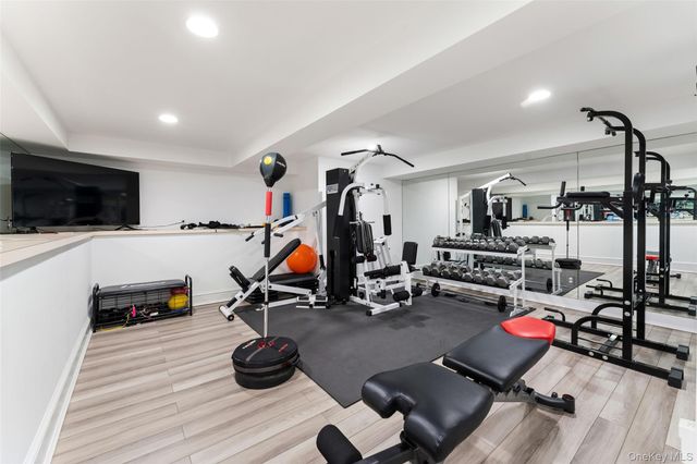 45 Griffen Avenue, Scarsdale, NY 10583