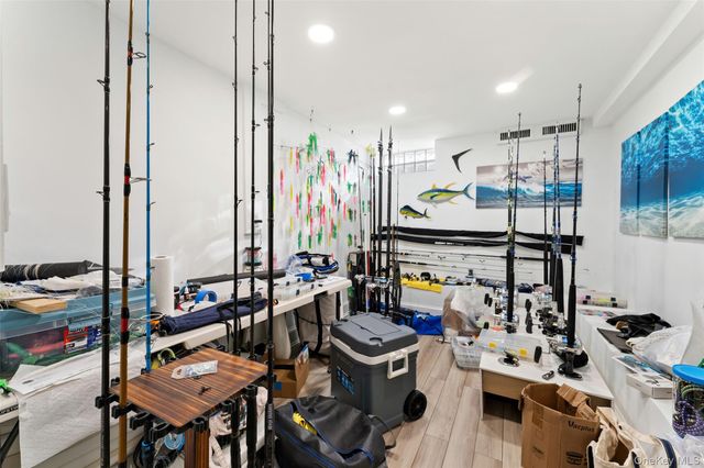 45 Griffen Avenue, Scarsdale, NY 10583