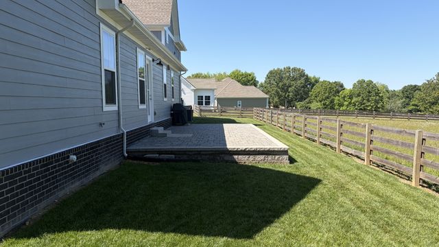 7216 Sweetbriar Ln, Fairview, TN 37062