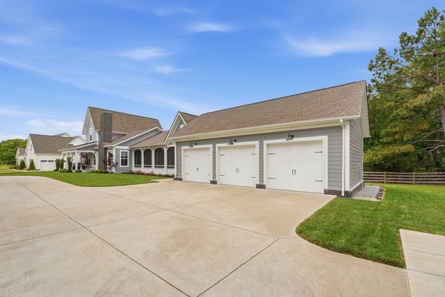 7216 Sweetbriar Ln, Fairview, TN 37062