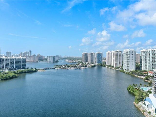 3370 SW Hidden Bay Drive 2409, Aventura, FL 33180