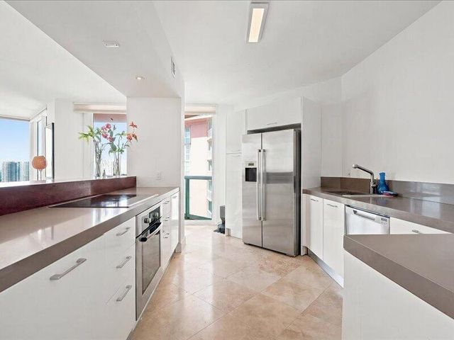 3370 SW Hidden Bay Drive 2409, Aventura, FL 33180