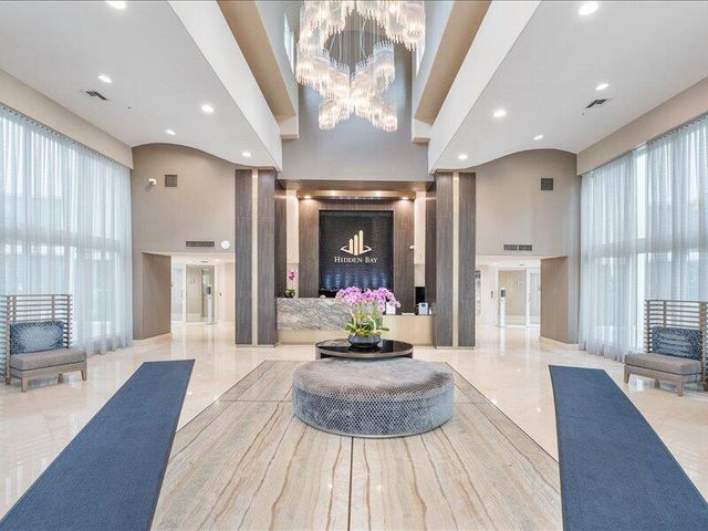 3370 SW Hidden Bay Drive 2409, Aventura, FL 33180