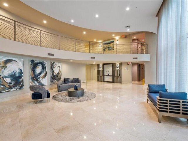 3370 SW Hidden Bay Drive 2409, Aventura, FL 33180