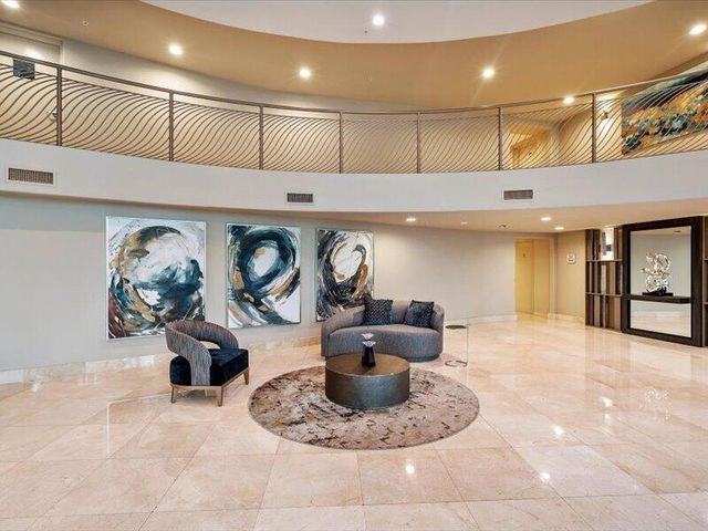 3370 SW Hidden Bay Drive 2409, Aventura, FL 33180