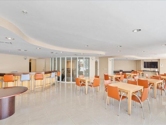 3370 SW Hidden Bay Drive 2409, Aventura, FL 33180