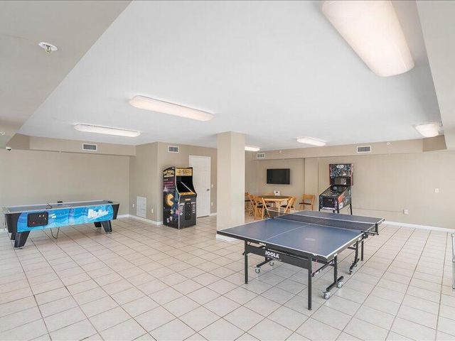 3370 SW Hidden Bay Drive 2409, Aventura, FL 33180