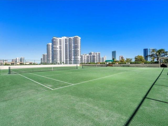 3370 SW Hidden Bay Drive 2409, Aventura, FL 33180