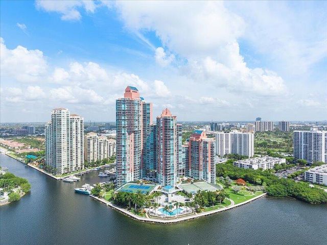 3370 SW Hidden Bay Drive 2409, Aventura, FL 33180