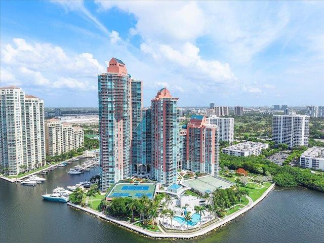 3370 SW Hidden Bay Drive 2409, Aventura, FL 33180