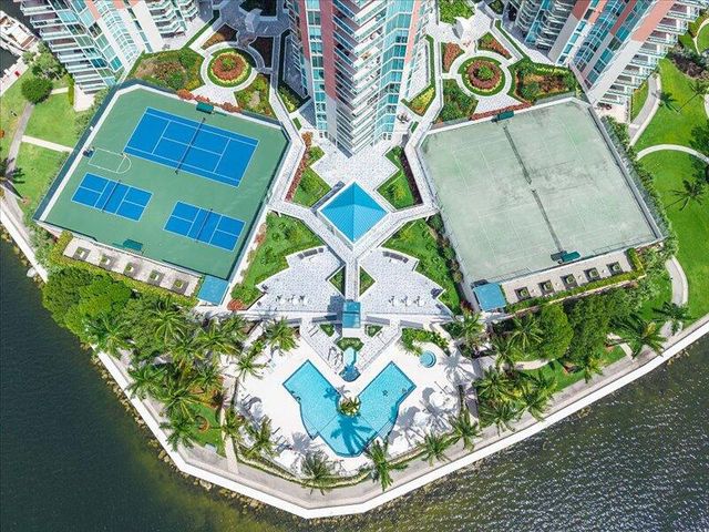 3370 SW Hidden Bay Drive 2409, Aventura, FL 33180