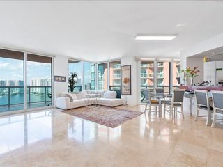 3370 SW Hidden Bay Drive 2409, Aventura, FL 33180